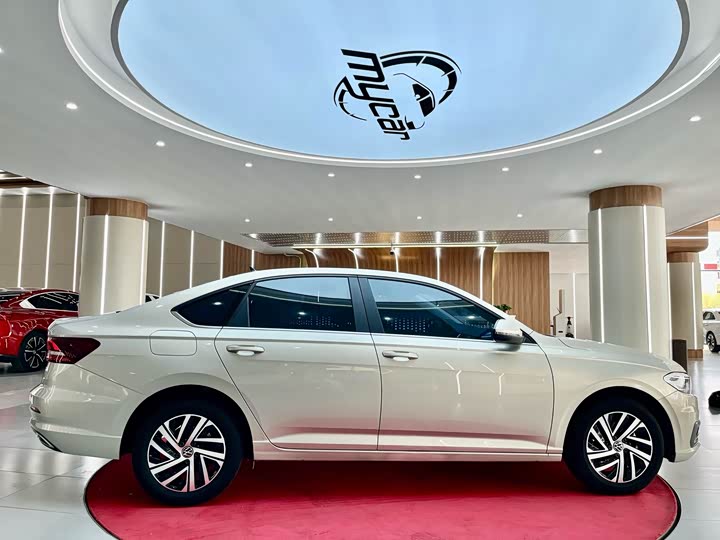 Фото 4 - Volkswagen Lavida