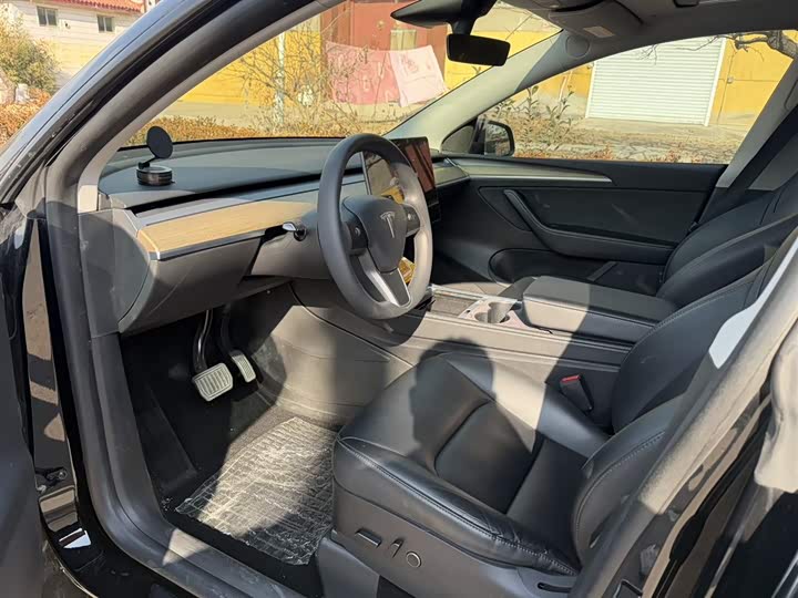 Фото 9 - Tesla Model Y