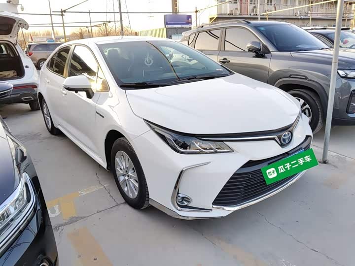 Фото 4 - Toyota Corolla