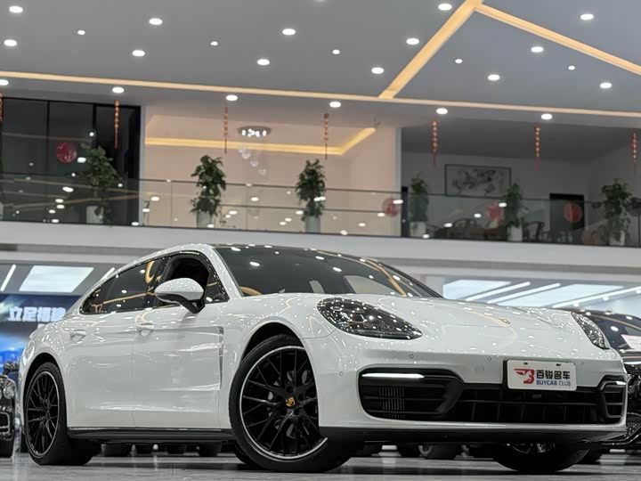 Фото 4 - Porsche Panamera