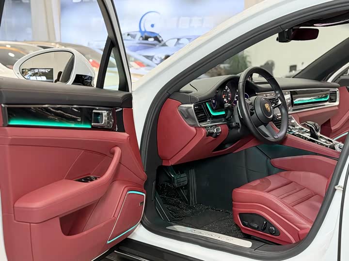 Фото 5 - Porsche Panamera