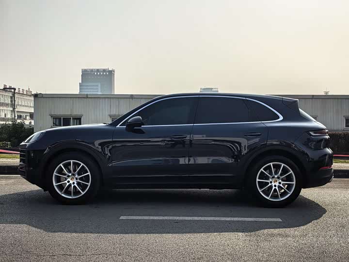 Фото 2 - Porsche Cayenne