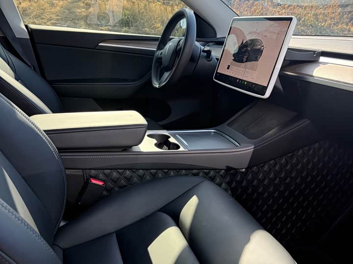 Фото 5 - Tesla Model Y