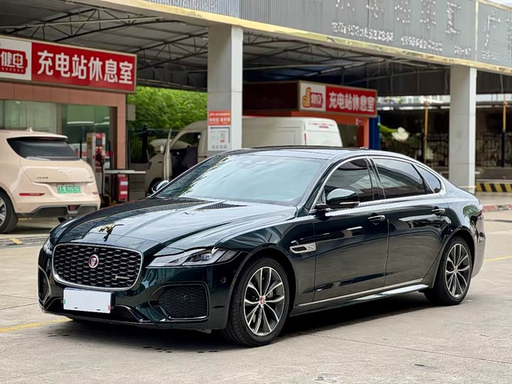 Фото 1 - Jaguar XF L