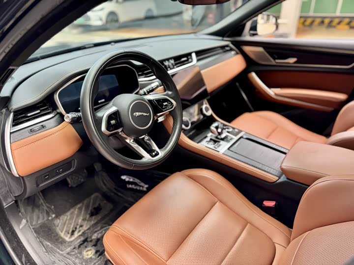 Фото 5 - Jaguar XF L