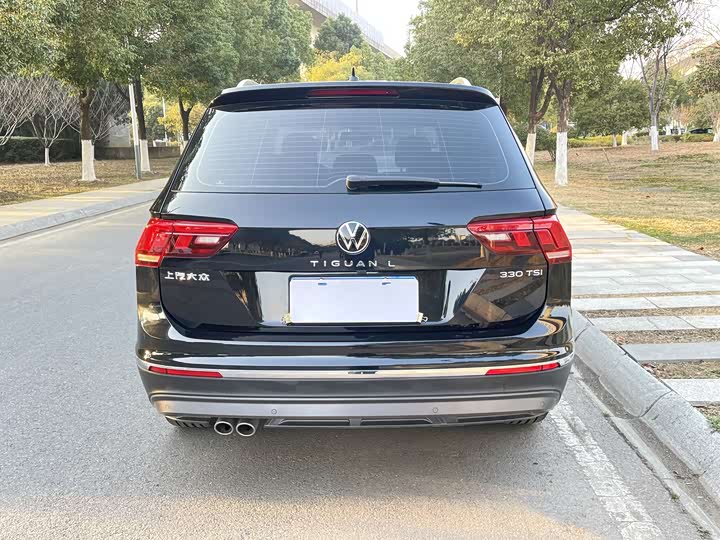 Фото 7 - Volkswagen Tiguan L Pro