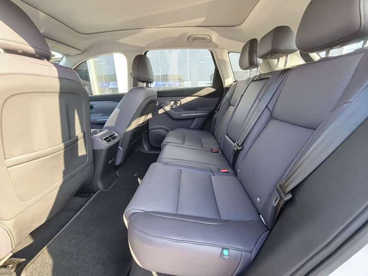 Фото 9 - Leapmotor C10