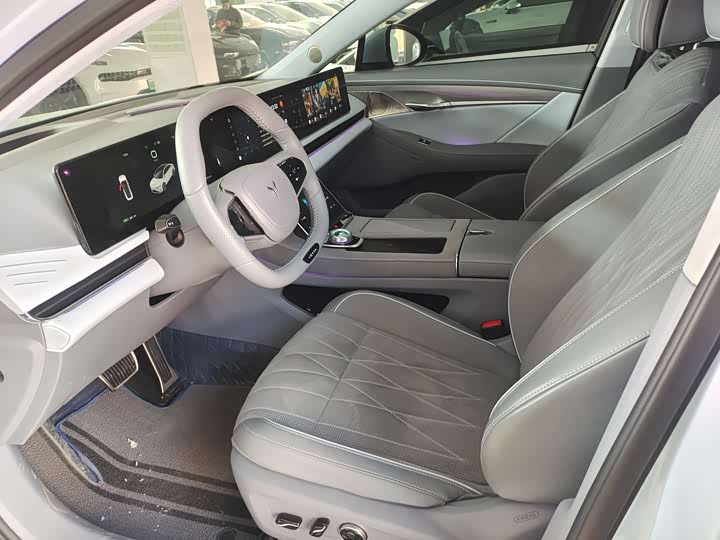 Фото 6 - Voyah Passion