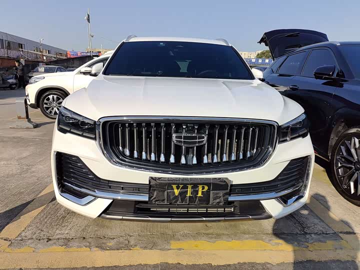 Фото 2 - Geely Monjaro