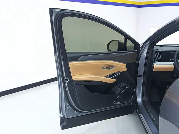 Фото 7 - BYD Song L DM-i Hybrid