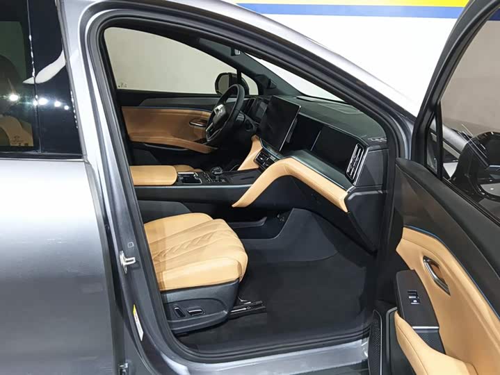 Фото 8 - BYD Song L DM-i Hybrid