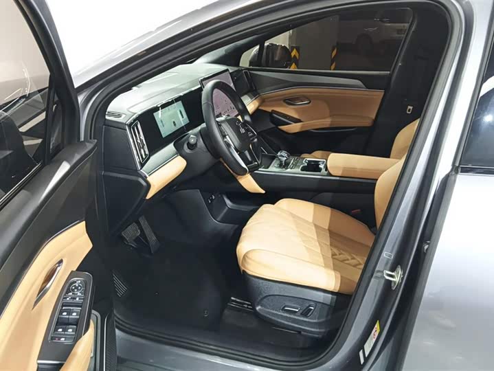 Фото 9 - BYD Song L DM-i Hybrid