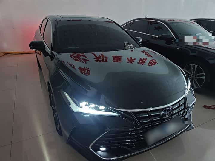 Фото 3 - Toyota Avalon