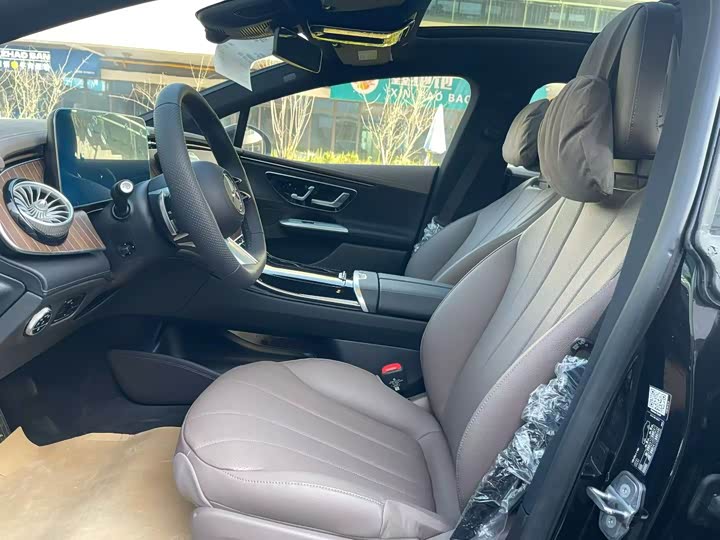 Фото 4 - Mercedes-Benz EQE