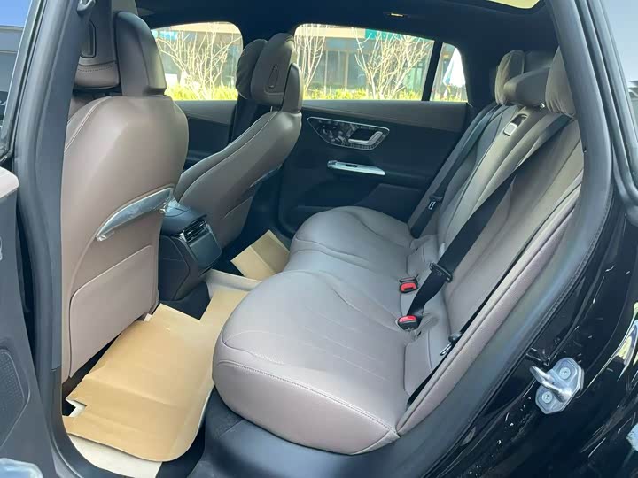 Фото 7 - Mercedes-Benz EQE