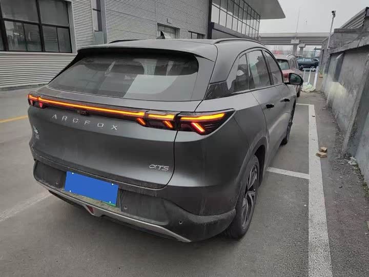 Фото 3 - BAIC Arcfox Alpha T5