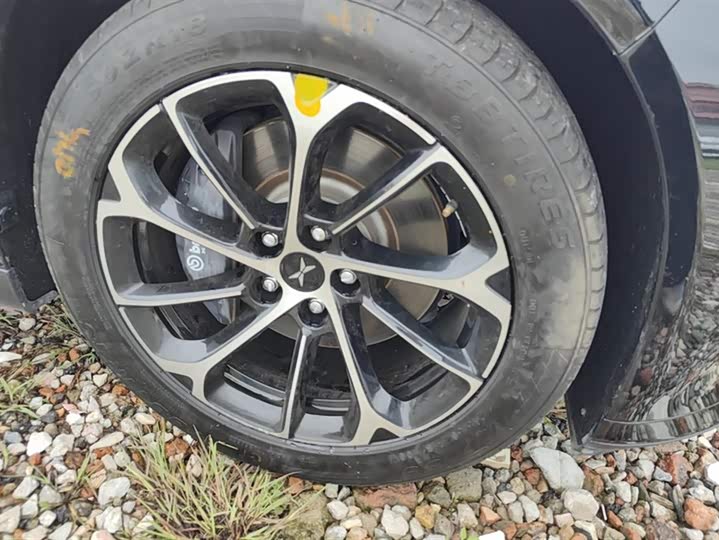 Фото 6 - XPeng P7