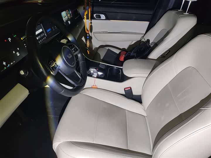 Фото 8 - LiXiang One