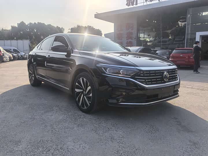 Фото 3 - Volkswagen Passat