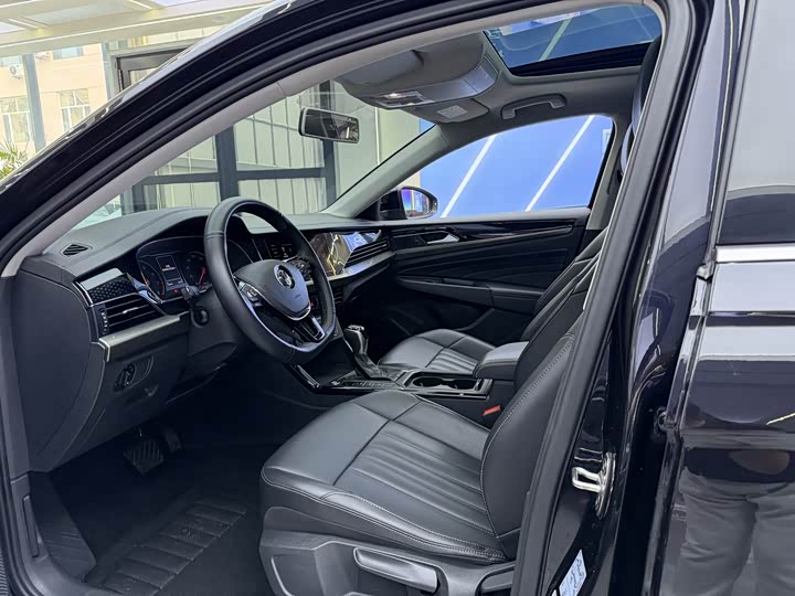 Фото 4 - Volkswagen Passat