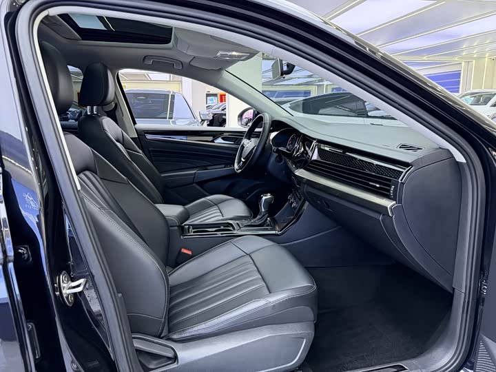 Фото 6 - Volkswagen Passat