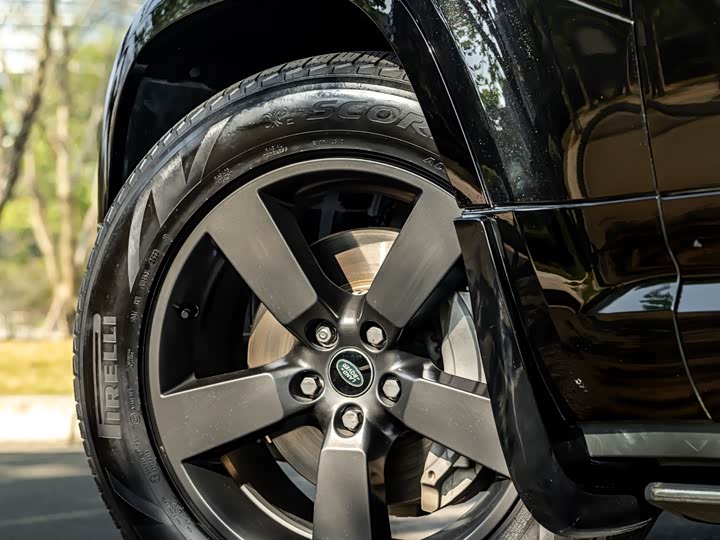 Фото 4 - Land Rover Defender