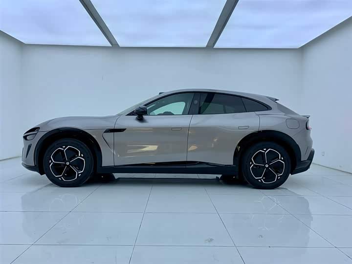 Фото 3 - Xiaomi YU7