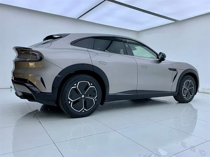 Фото 5 - Xiaomi YU7