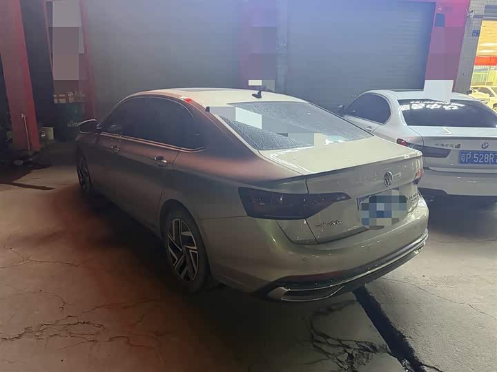 Фото 3 - Volkswagen Sagitar L