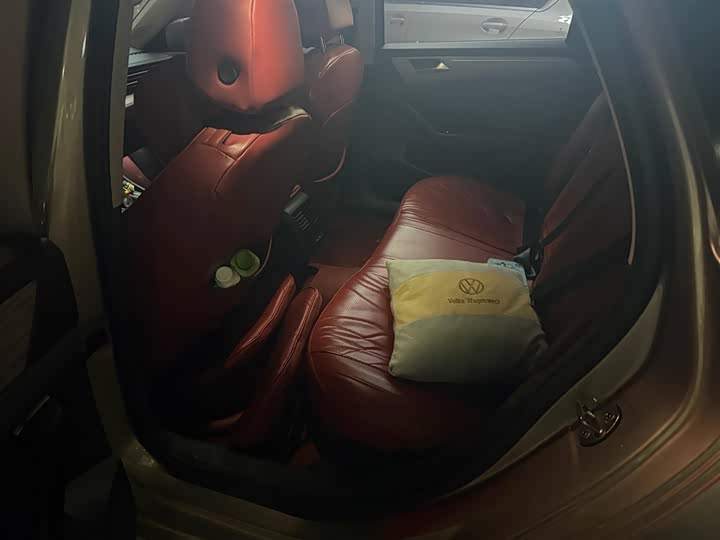 Фото 6 - Volkswagen Sagitar L