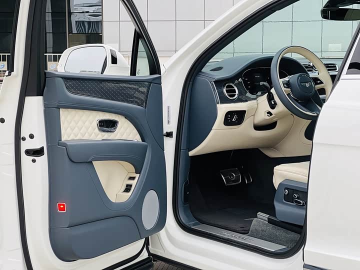 Фото 4 - Bentley Bentayga