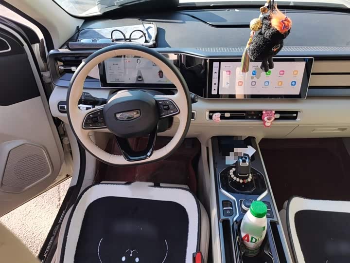 Фото 3 - Geely Icon