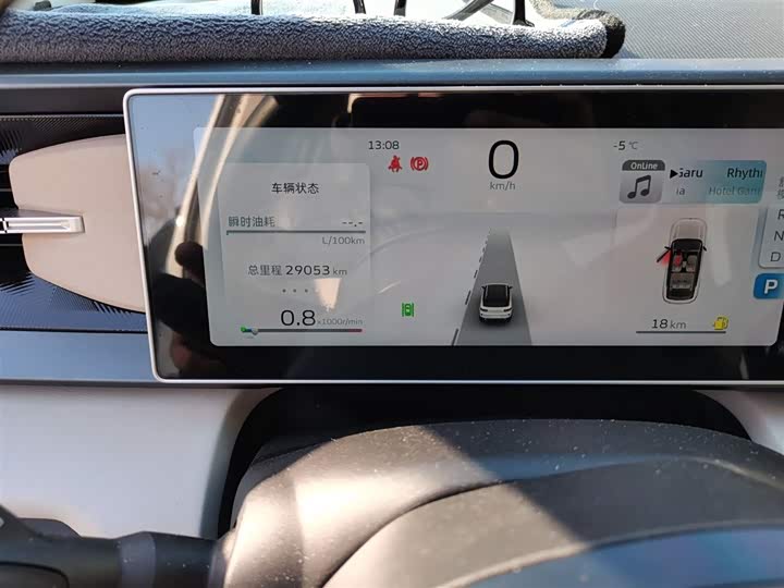 Фото 5 - Geely Icon