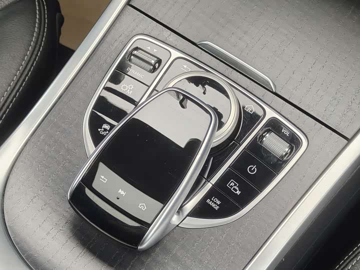 Фото 9 - Mercedes-Benz G-Class