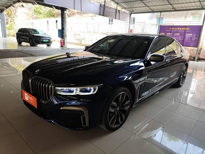 Фото 1 - BMW 7 Series