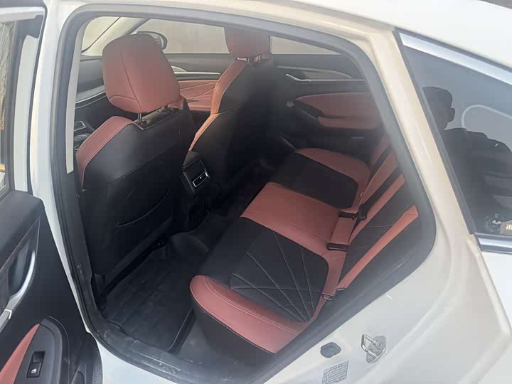 Фото 6 - Changan Eado Plus