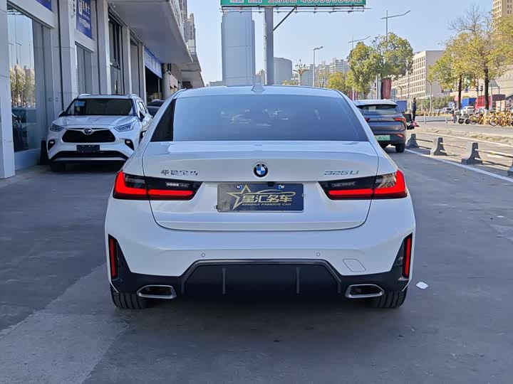 Фото 8 - BMW 3 Series