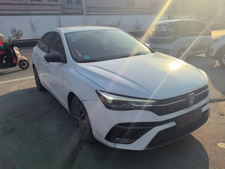 Фото 4 - Roewe i5