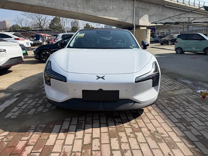 Фото 2 - XPeng Mona M03