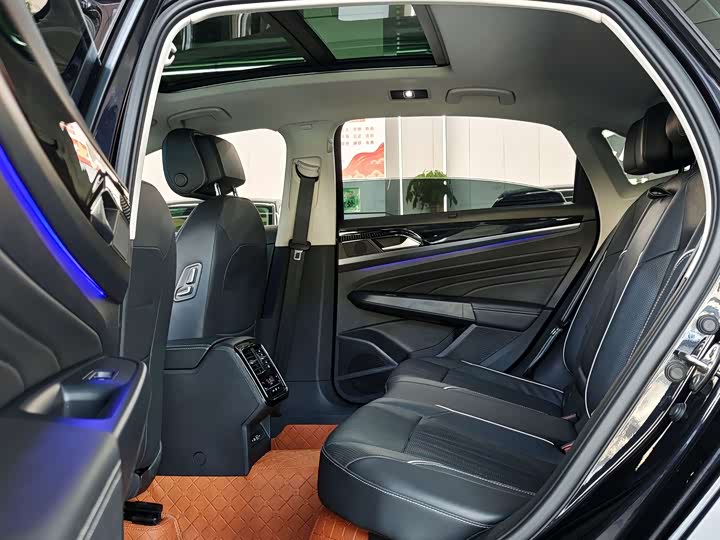 Фото 6 - Volkswagen Passat