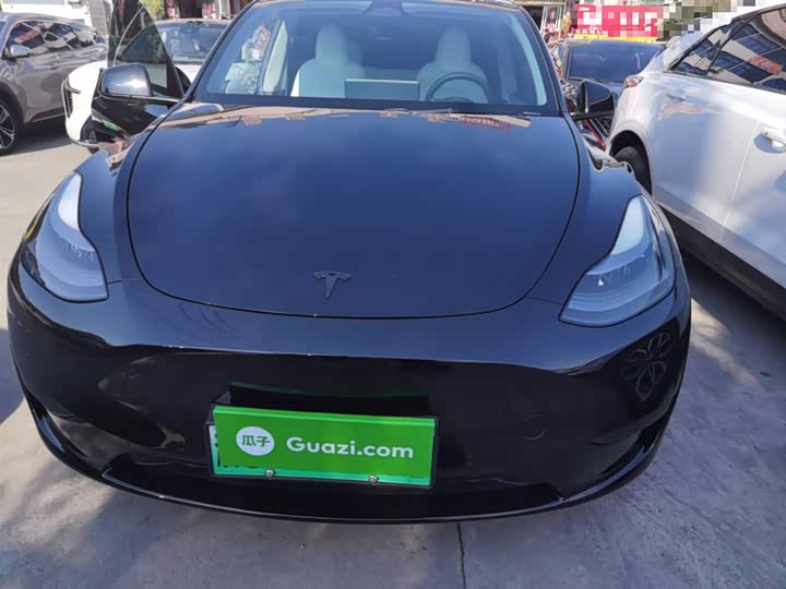 Фото 3 - Tesla Model Y