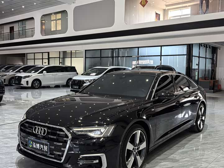 Фото 1 - Audi A6L