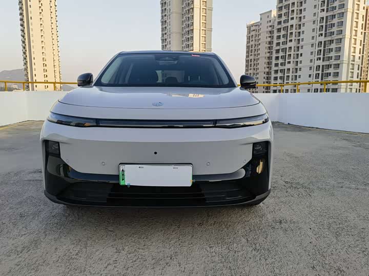 Фото 2 - Leapmotor B10