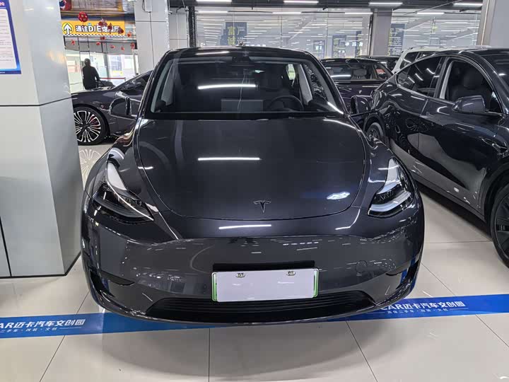 Фото 2 - Tesla Model Y