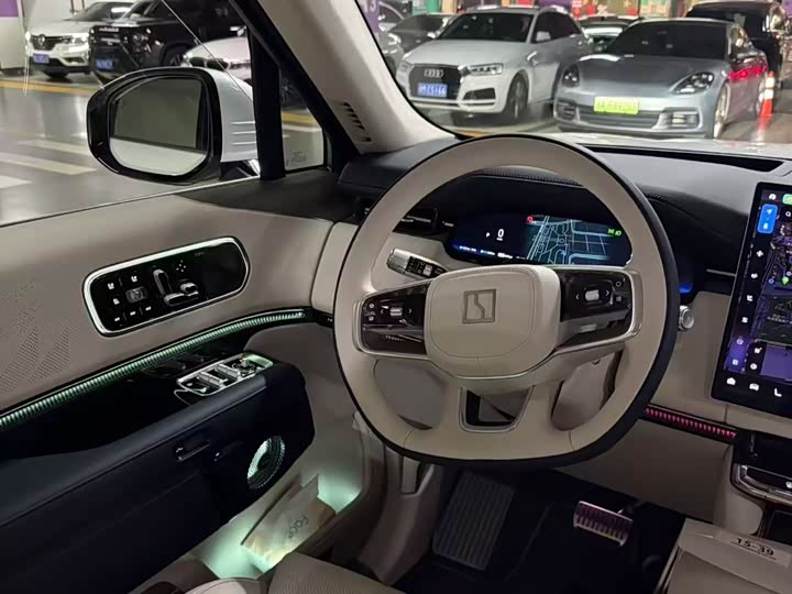 Фото 3 - Zeekr 9X