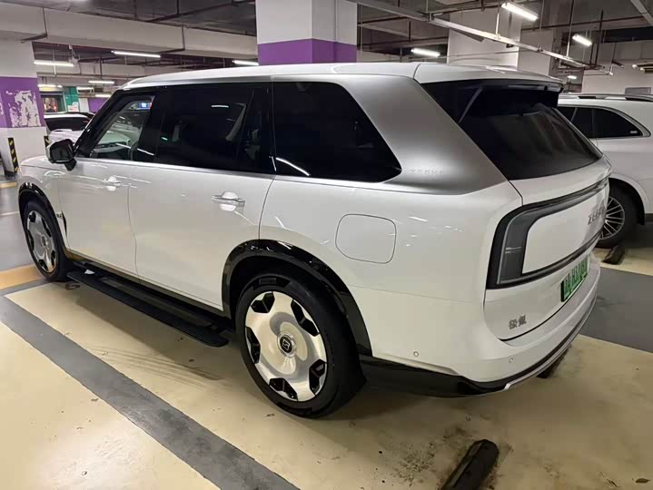 Фото 5 - Zeekr 9X