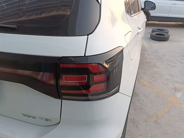 Фото 8 - Volkswagen Tacqua