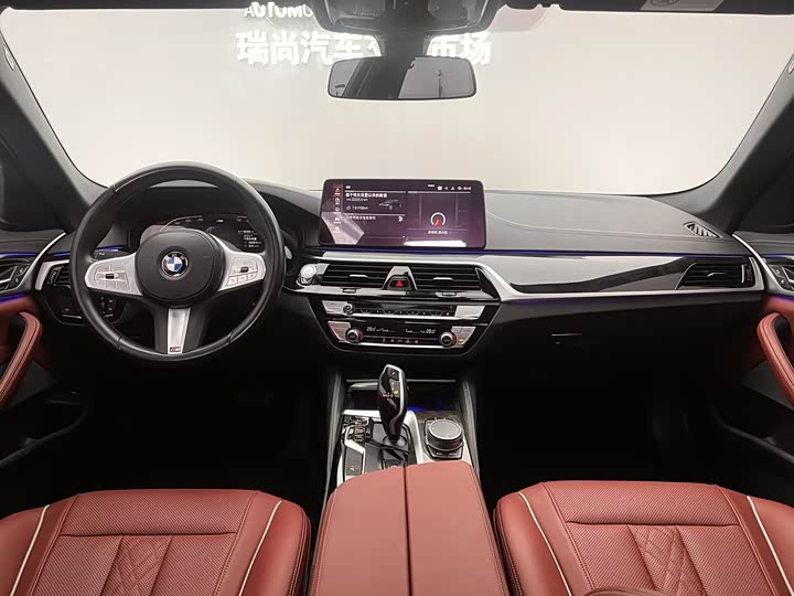 Фото 5 - BMW 5 Series Hybrid