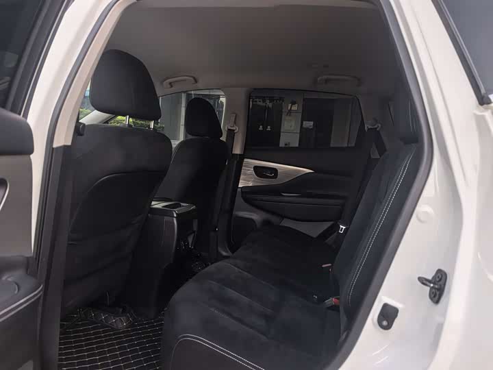 Фото 9 - Nissan Murano