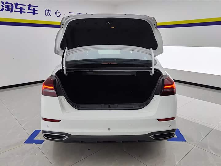 Фото 4 - Geely Emgrand